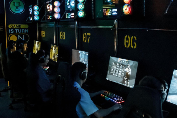 Франшиза кіберклубів CYBERION. Відкрийте прибутковий клуб в своєму місті